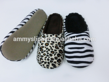 cheap selling woman winter soft bedroom slippers