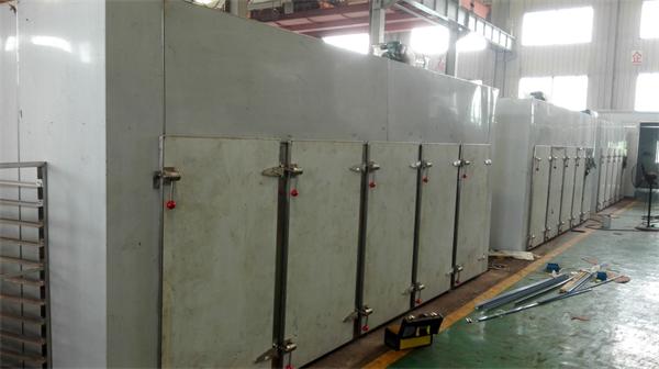 Hot Air Circulation Oven with High Efficiency