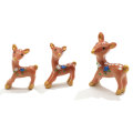 100 Stück / Set Künstliche Mini Sika Deer Fairy Garden Miniaturen Zwerge Moos Terrarien Harz Bastelfiguren für die Inneneinrichtung