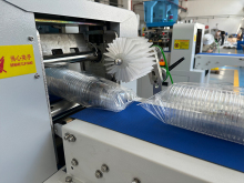 Automatic pillow packing machine