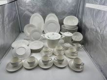 Ceramic tableware for enjoying meals