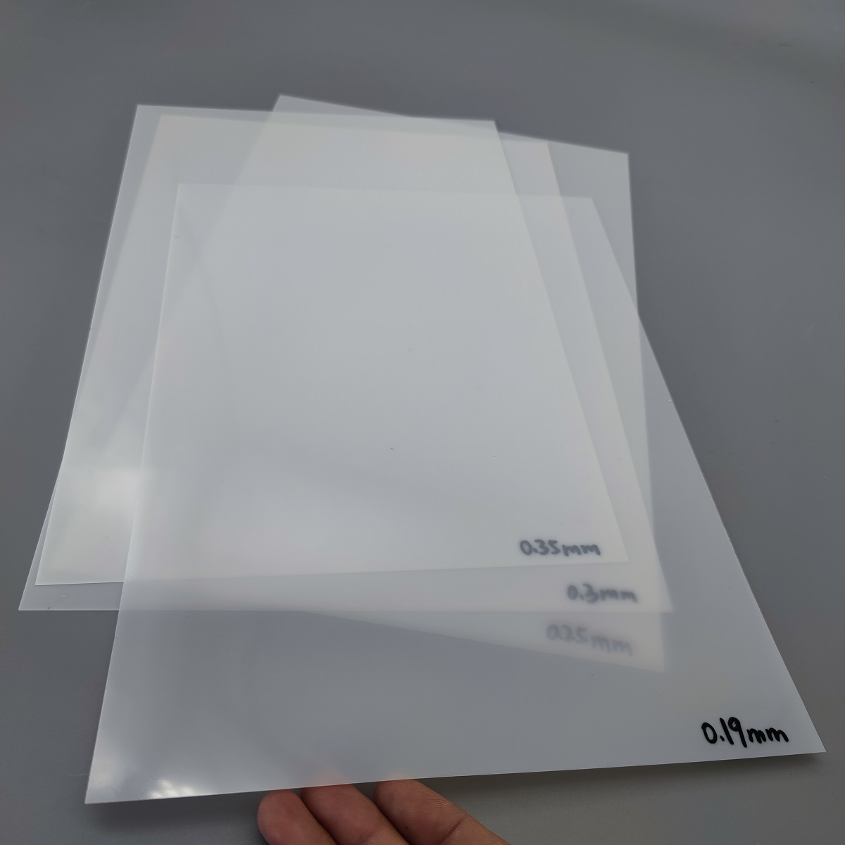Sanat zanaat lazer için 190 mikron boş mylar sac mylar şablon filmi 190 Micron Blank Mylar Sheet Mylar Stencil Film For Art Craft Laser
