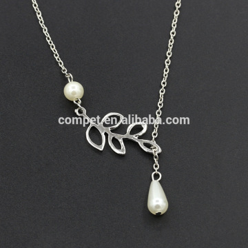 Chain clavicle girls fashion jewelry personality leaves Pearl drop necklace