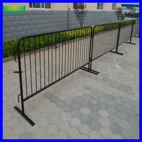 Galvanized traffic crowd control barrier