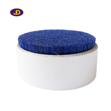 Cut bristles with natural bristles.