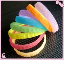 Personalized Silicon Bracelet , Heat-resisting ,cold-resisting Sports Silicone Bracelets