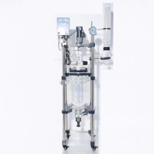 Inner heating jacketed glass reactor for extraction