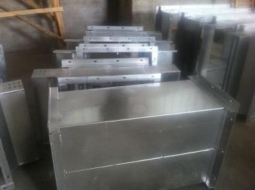 Cable shaft cable tray