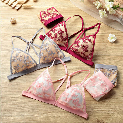 Set Biniki Bralette con chiusura frontale in stock