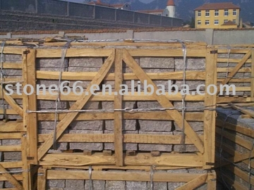 Timber Curbstone Packing