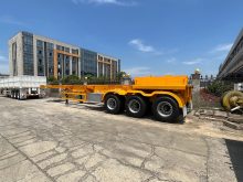 Heavy-Duty Three-Axle Container Transport Semi-Trailer