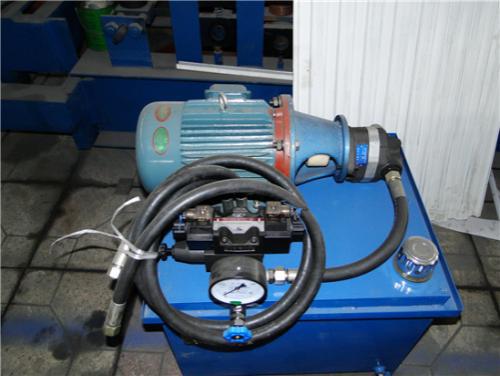 Rotolo della porta dell'otturatore della stecca che forma macchina - stazione idraulica garage door roll forming