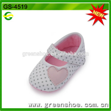 New arrival comfortable popular crib shoes
