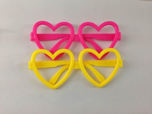 Coeur en plastique brillant Lunettes de soleil