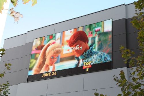 Ultra-thin Outdoor Led Billboard Advertising Display Screen , Large Tv For Video