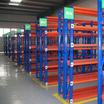 Warehouse storage medium duty longspan shelving