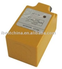 S30 15mm Square Capacitive Proximity Sensor Switch, NPN/PNP 3/4 Wires DC12-24V (IBEST)