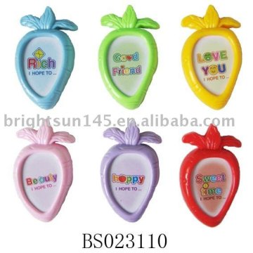 Carrot fashion plasric photoframe