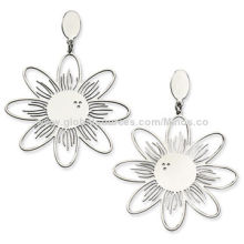 Daisy Flower Post Earrings