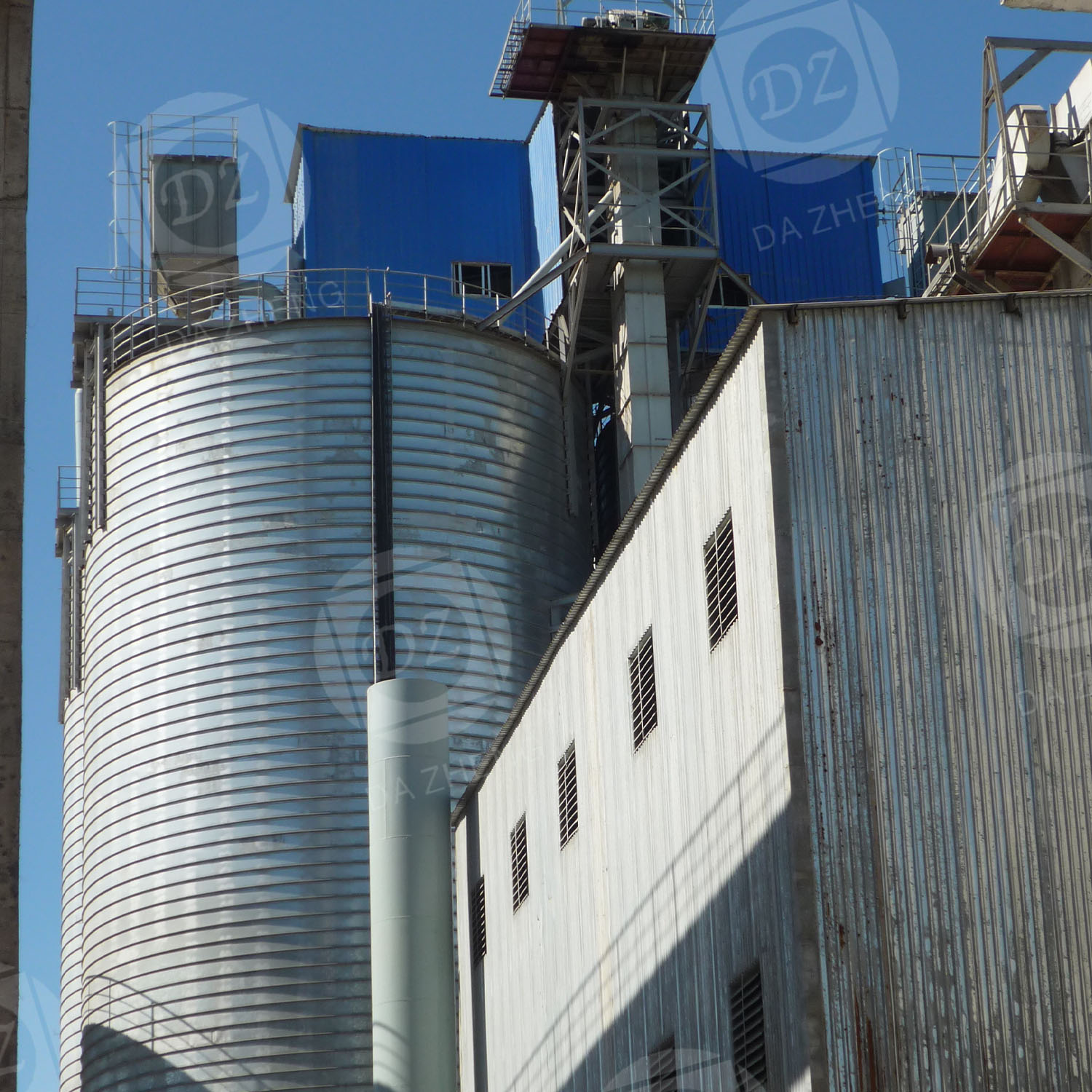 Стоманена плоча силоз за съхранение на захранващи материали Steel plate silo for feed material storage