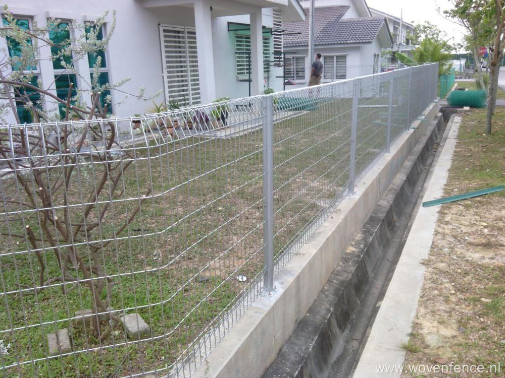 Roll Top Wire Mesh Fence