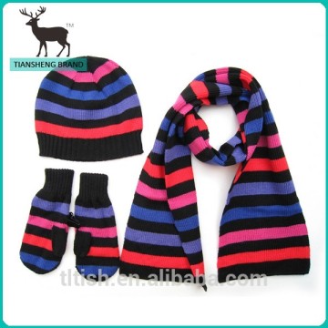 Cheap Wholesale Fashionable Acrylic hats gloves and scarves set