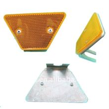 guardrail delineator, guardrail reflector, barrier stud