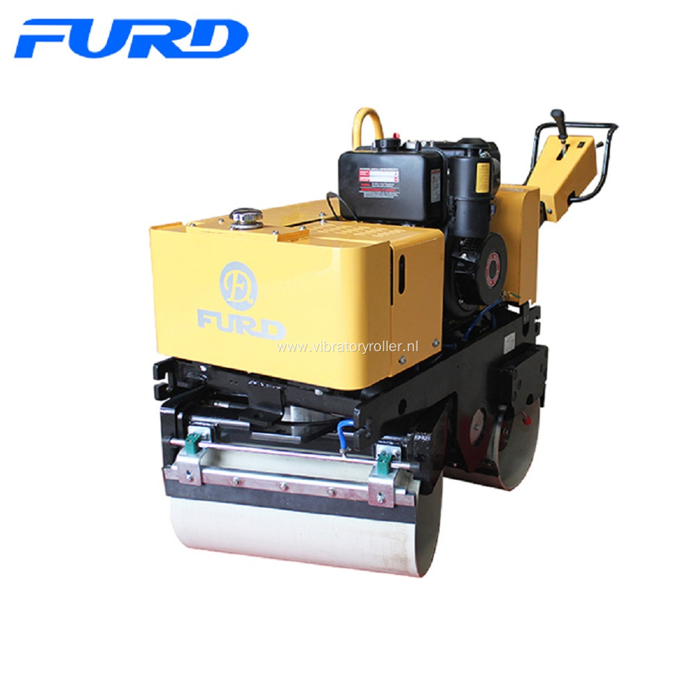 800kg Self-propelled Road Roller With Full Hydraulic