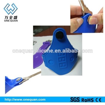 custom logo printing silicone key holder wristband