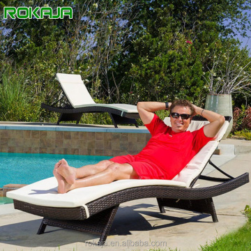 Stackable Outdoor Sun Lounger: Simple Luxury and Practicality