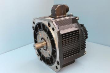 SGMDH-32A2A-YR51 Yaskawa 3200w Power Supply Servo Moduel