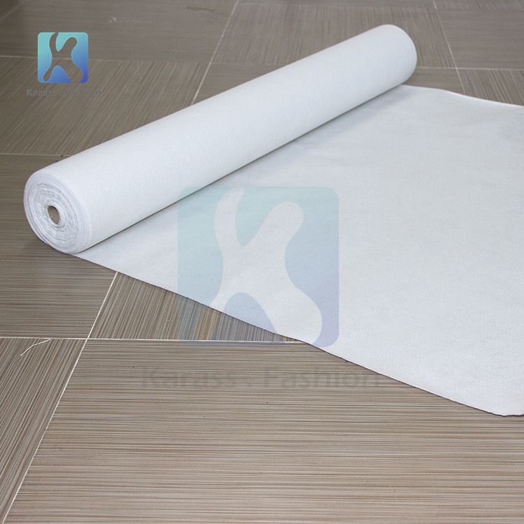 Etaj underlayment nonwoven kalite siperyè pent blan Polyester te santi tapi