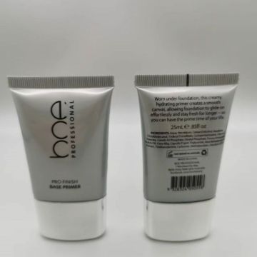 Flat cosmetic plastic tube packaging with screw cover