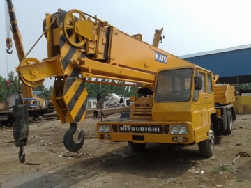 Sell Japan made kato nk250E truck mobile Hydraulic crane used kato 25ton crane +8613818259435