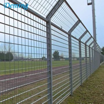 Wholesale PVC Coated Iron Wire Airport Fence