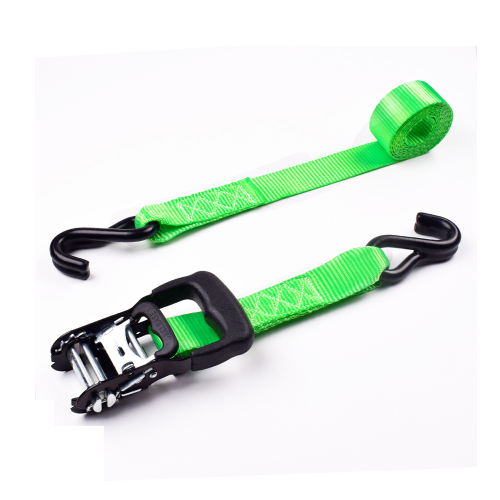 1.5 &quot;2000kgs 38mm Ratchet Karet Buckle Cargo Tiedown Memukul Green Belt Dengan 1,5 Inch Double S Hooks