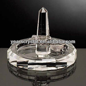 round faceted crystal jewelry finger ring holder