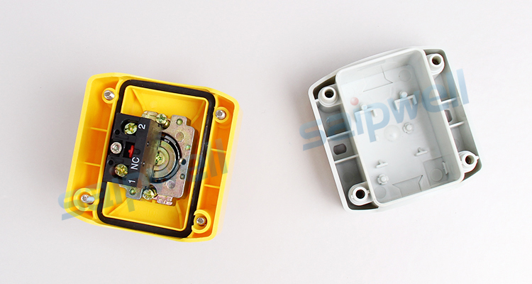 SAIP/SAIPWELL Hot Sales Dustproof Electric Outdoors Emergency 3 Push Button Switch Box