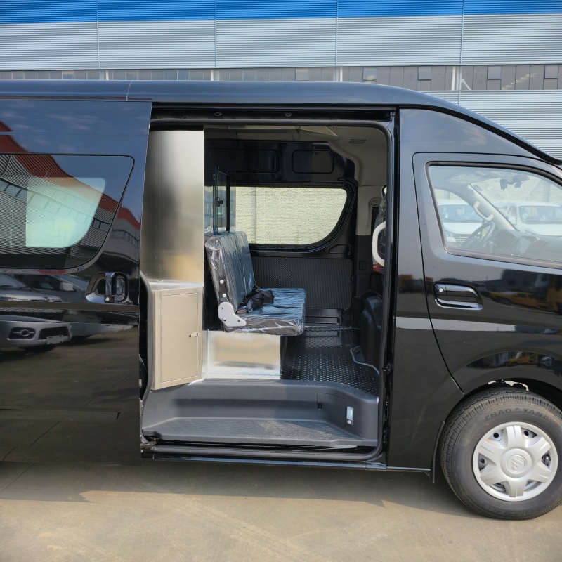 Right side middle door