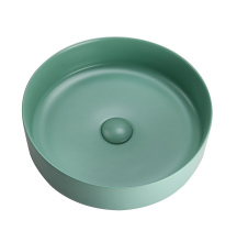 Smooth and environmentally friendly ceramic basin