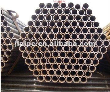 Seamless steel pipe for liquid service