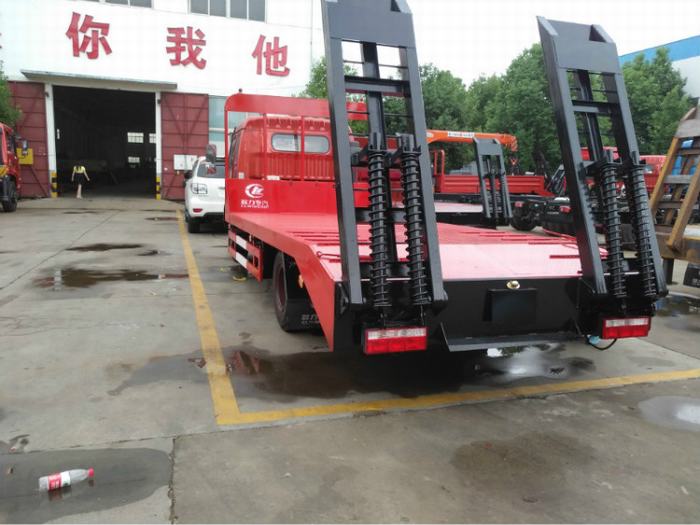 الشاحنات الجديدة السيارات الصينية مقصورة واحدة سرير مسطح شاحنة خفيفة