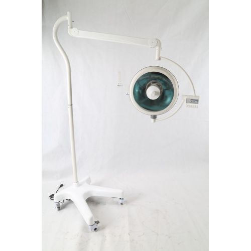 Battery powered floor standing operating room lamp