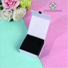 กล่องกระดาษกล่องเครื่องประดับทำจากกระดาษสีขาว