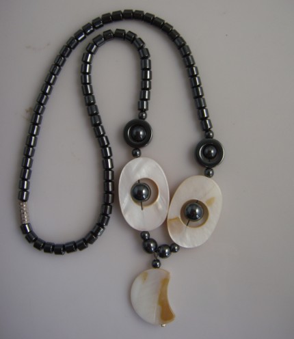 Collier de coquille de perle d&#39;hématite