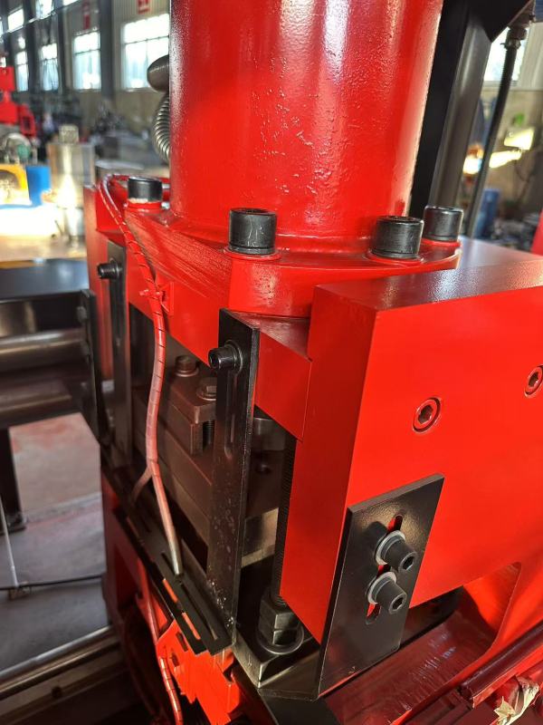 Reliable Flat Bridge Cutting Machine for Industrial Use