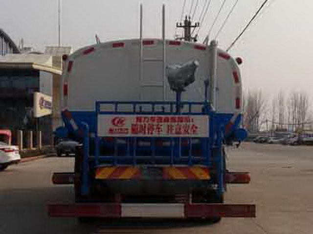 DONGFENG 19CBM Water Rerigation صهريج شاحنة