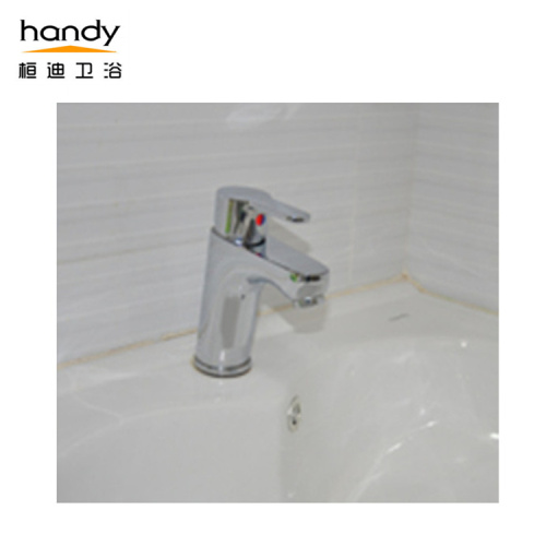 Single-handle short spout deck mounted basin mixer faucets