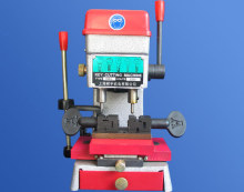 Key Cutting Machine