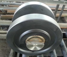 Manitowoc 4100 crawler crane bottom roller